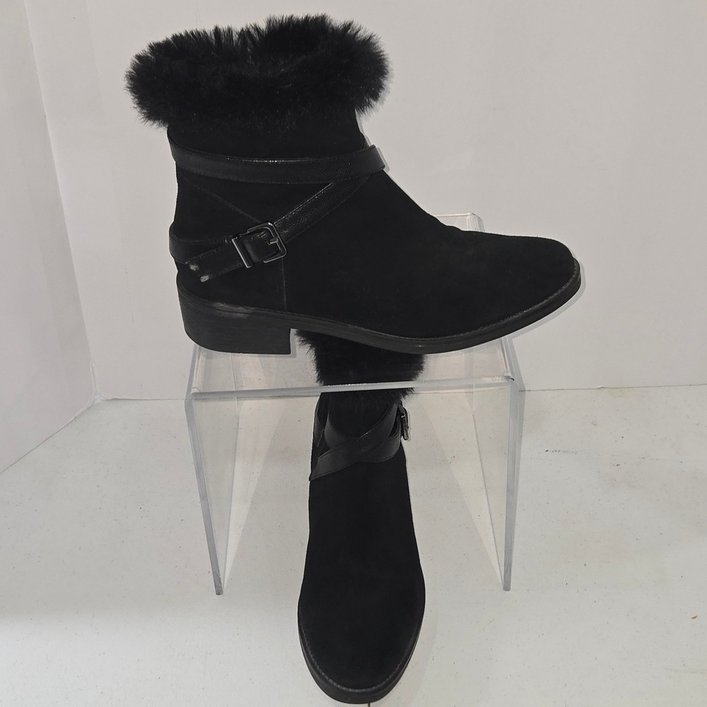 Van Eli Black Suede Faux Fur Trim Ankle Boots Buckle Straps Size 8.5 M AC963